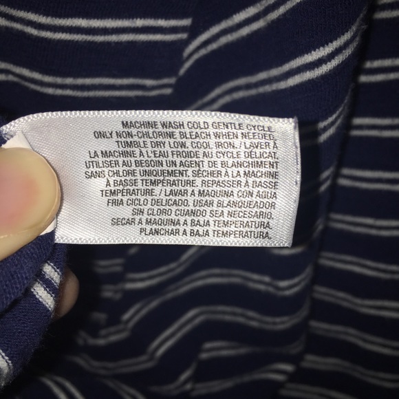 Old Navy 3/4 sleeve top navy & white stripes - Picture 5 of 6